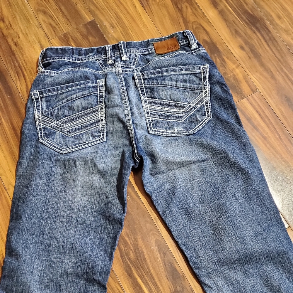 Capris - Picture 3 of 3